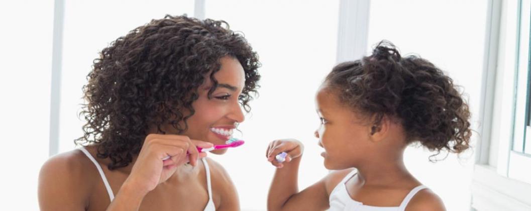 7 Ways to Improve Your Family’s Dental Health in the New Year